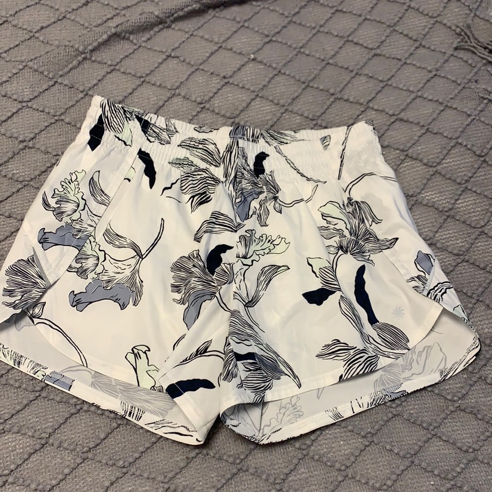 Athleta Racer Run 4” Shorts